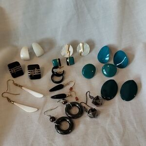 Vtg-(12 Pairs) Women's Earring Bundle - Black, Pewter, White, & Teal Colors